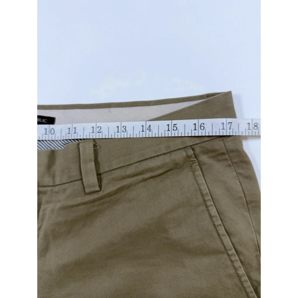 Banana Republic Aiden Chino Pants Mens 33x34 Beige Straight Leg Casual Cotton